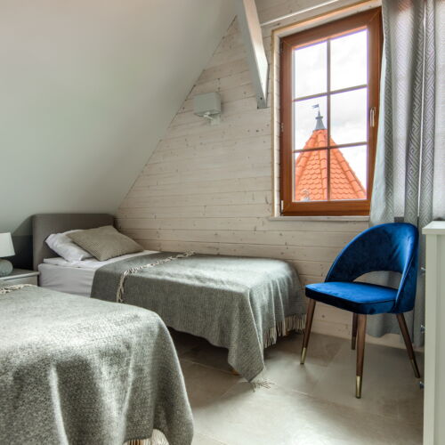 Apartman s koupelnou pro 4 os. se 2 ložnicemi na poschodí