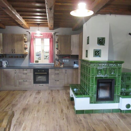 Chata (jako celek) se sprchou  pro 12 os. (s možností přistýlky)