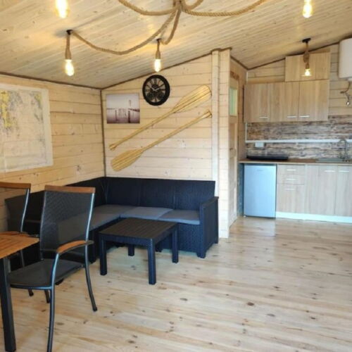 Domek całoroczny 4-osobowy cały dom z widokiem na las (możliwa dostawka)