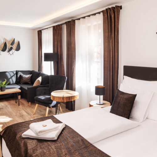 Grand Pokoj se sprchou pro 4 os. (s možností přistýlky)