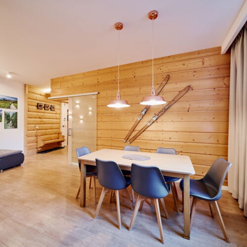 Deluxe 2-Room Apartment for 5 Persons