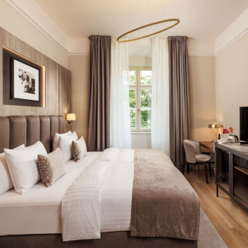 Camera dubla superior king