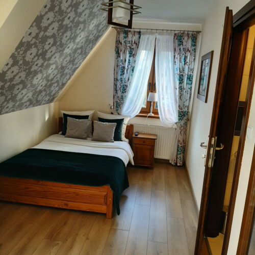 Pokój 2-osobowy na piętrze z balkonem