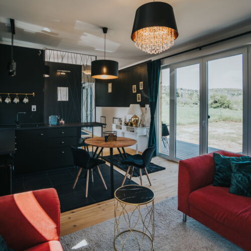 Cabană întreaga unitate pentru 2 pers. (se inchirieaza doar integral)