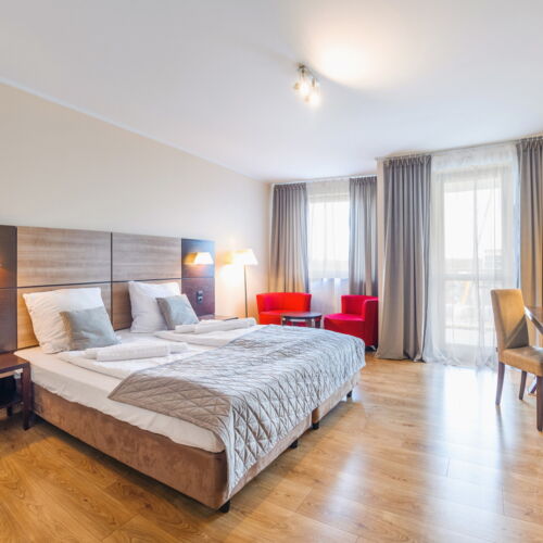 Apartament pentru 2 pers. (se inchirieaza doar integral)