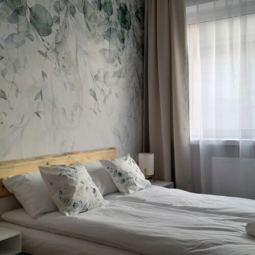 Camera dubla la etaj