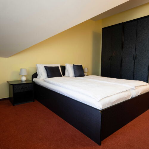 Classic  Pokoj s manželskou postelí