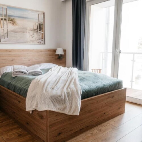 Apartament 4-osobowy z widokiem na miasto