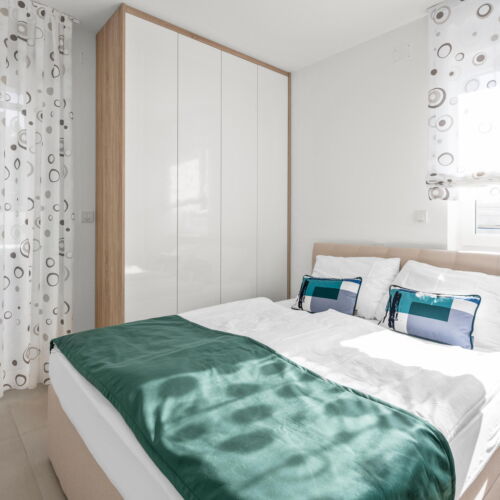 Apartament pentru 4 pers. (se inchirieaza doar integral)