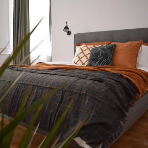 Apartament deluxe cu terasă cu 2 camere pentru 4 pers.