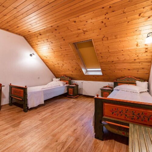 Twin  Pokoj pro 2 os. (s možností přistýlky)