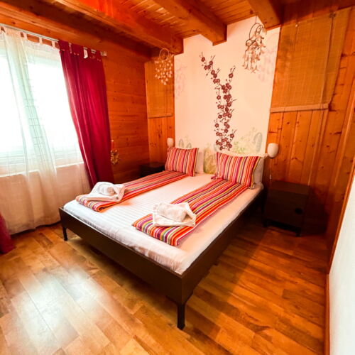 Deluxe Pokoj s vanou s manželskou postelí