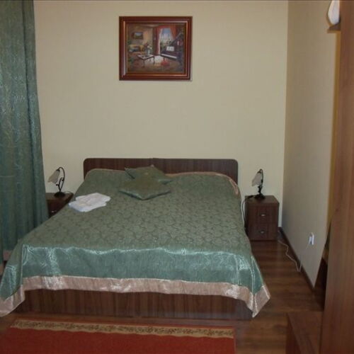 Pokoj s manželskou postelí