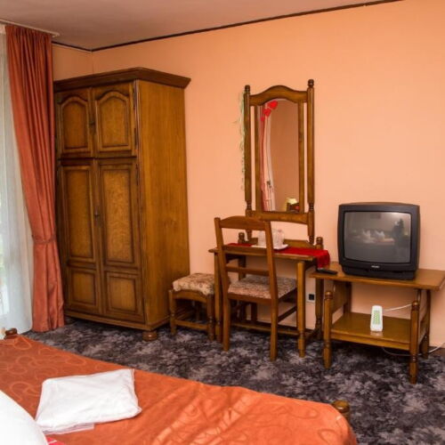 Camera tripla family cu balcon