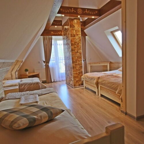 Family Pokoj s balkónem pro 4 os.