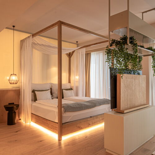 Suita vip lux cu 1 camera pentru 2 pers. (se poate solicita pat suplimentar)