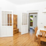 Upstairs 1-Room Family Apartment for 4 Persons (extra bed available)