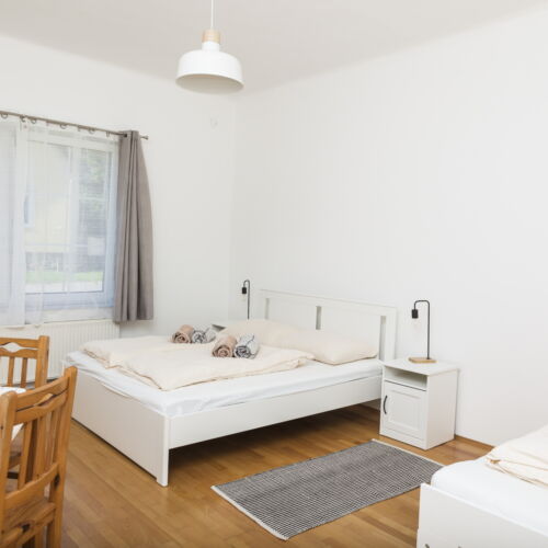 Upstairs 1-Room Balcony Apartment for 4 Persons