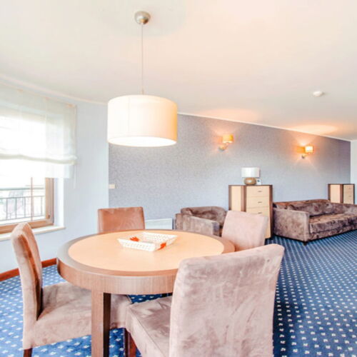 Apartament 5-osobowy 