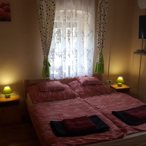 Gospodarstwo agroturystyczne 7-osobowy z tarasem z widokiem na ogród (możliwa dostawka)