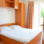 Sea View 2-Room Air Conditioned Apartment for 5 Persons A-13681-f