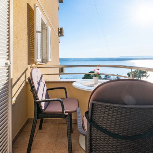 Sea View 1-Room Air Conditioned Apartment for 3 Persons AS-19997-d