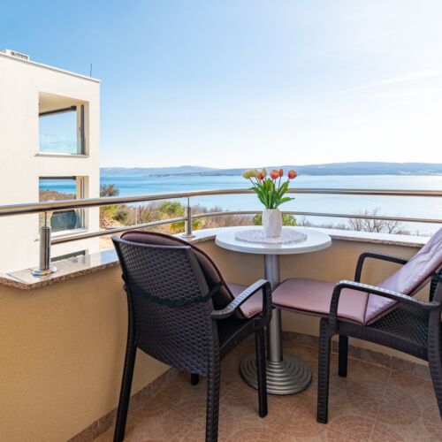 Sea View 1-Room Air Conditioned Apartment for 3 Persons AS-19997-e