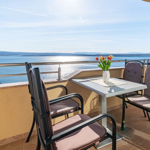 Sea View 2-Room Air Conditioned Apartment for 5 Persons A-19997-f