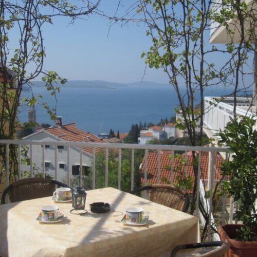 Apartament cu aer condiționat cu vedere spre mare cu 1 camera pentru 2 pers. A-20114-a