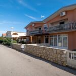 Apartman s klimatizací s balkónem s manželskou postelí s 1 ložnicí AS-20177-d