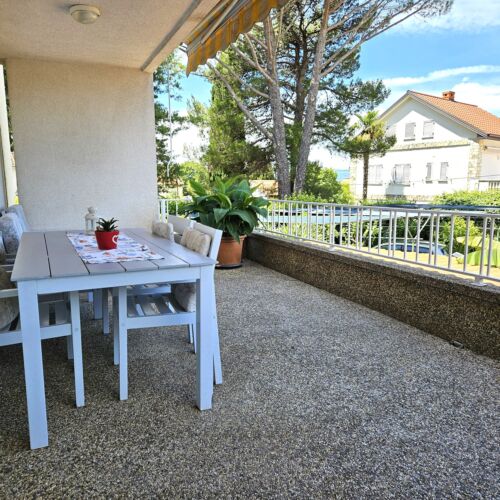 Klimatiziran Sa terasom apartman za 4 osoba(e) sa 2 spavaće(om) sobe(om) A-20377-a