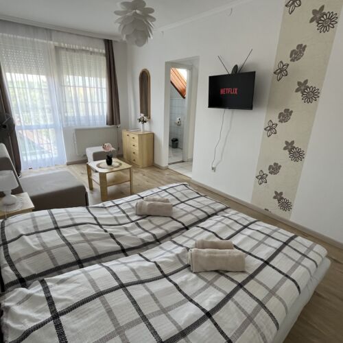 Panoramic 1-Room Balcony Apartment for 2 Persons (extra bed available)