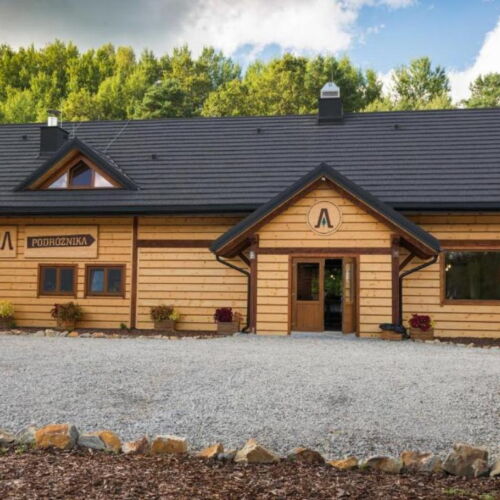 Domek drewniany 8-osobowy  (możliwa dostawka)