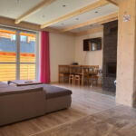 Deluxe Mountain View Holiday Home for 9 Persons