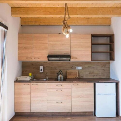 Domek drewniany 6-osobowy  (możliwa dostawka)