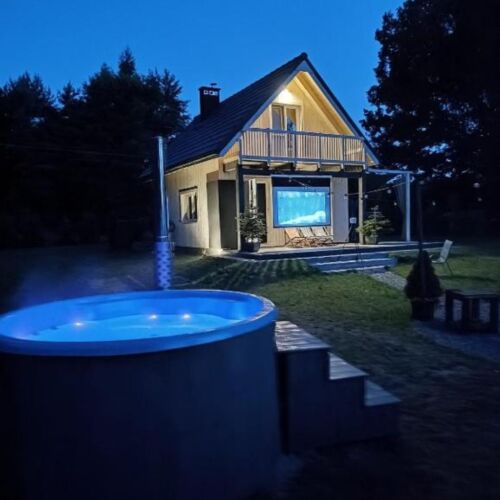 Casa de vara pentru 6 pers. (se inchirieaza doar integral)