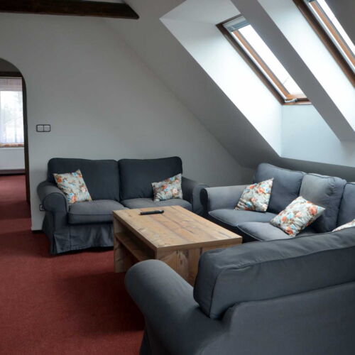 Apartament cu duș cu chicinetă proprie pentru 6 pers.