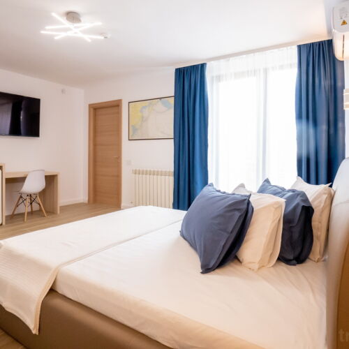 Camera dubla (se poate solicita pat suplimentar)