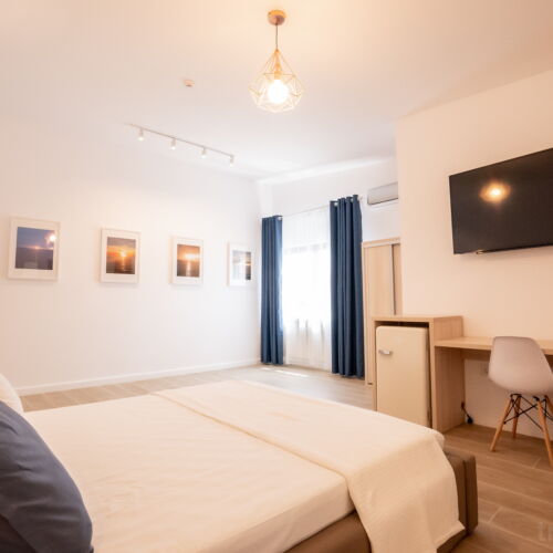 Camera dubla superior (se poate solicita pat suplimentar)