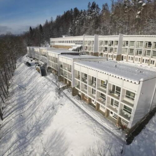 Apartament 3-osobowy w suterenie z 1 pomieszczeniem sypialnianym