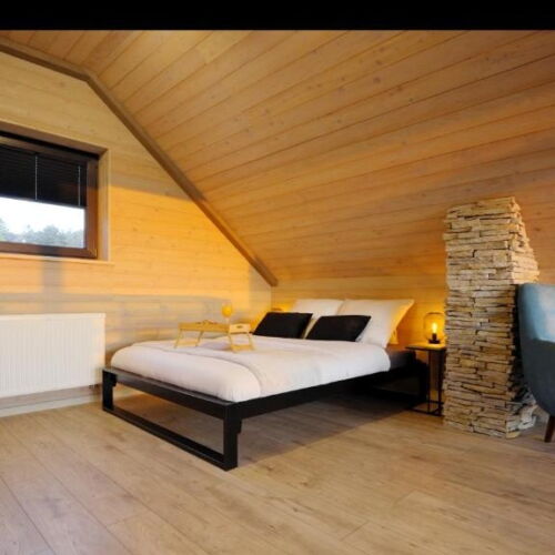 Panoramic Whole House Holiday Home for 4 Persons