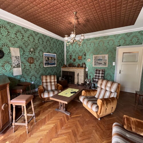 Na katu apartman za 4 osoba(e) sa 2 spavaće(om) sobe(om)