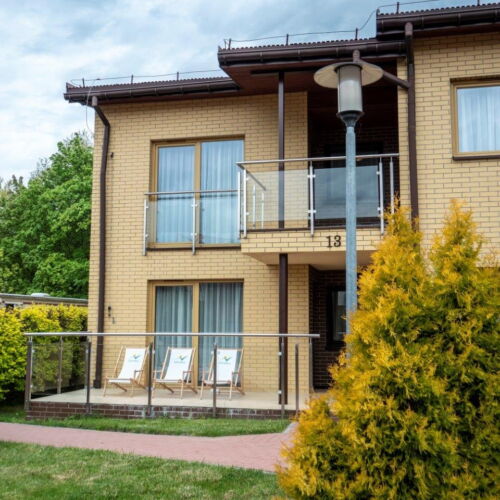 Apartament 4-osobowy z balkonem z łazienką z 2 pomieszczeniami sypialnianymi