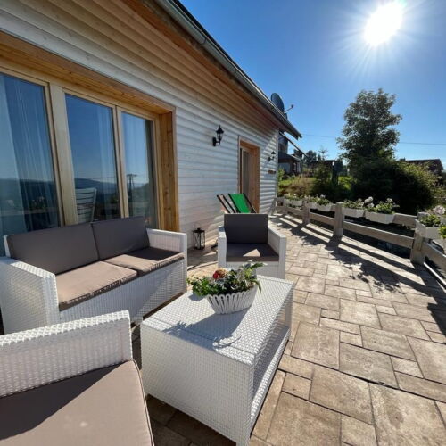 Willa 12-osobowy z widokiem na las z widokiem na góry