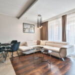 Apartament 4-osobowy Standard Plus z balkonem
