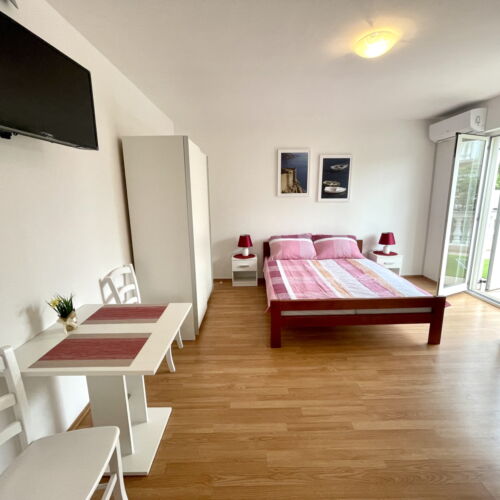 1-Room Apartment for 2 Persons