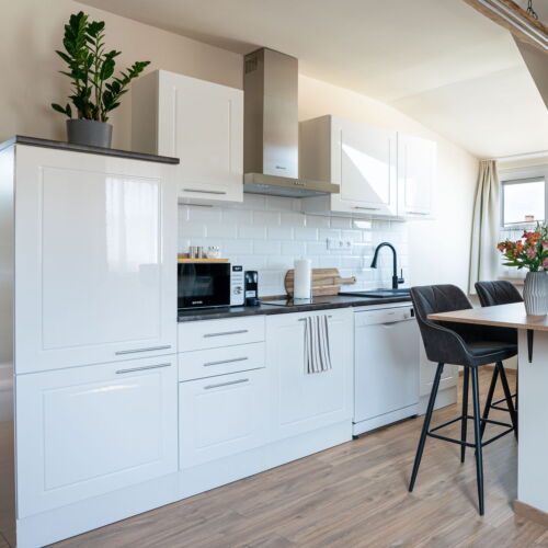 Castle View Upstairs 2-Room Apartment for 4 Persons
