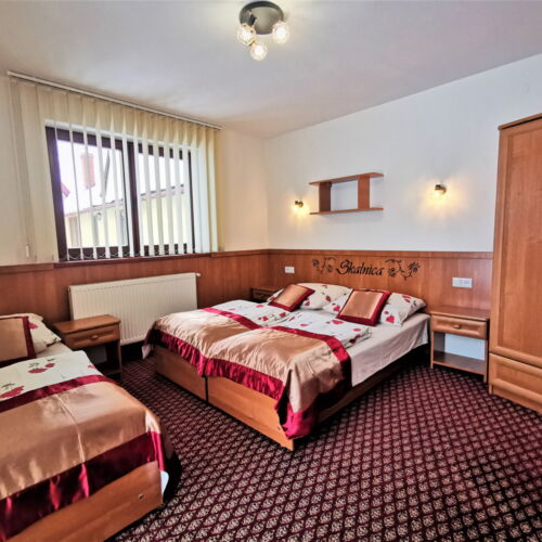 Apartament 5-osobowy na piętrze z widokiem na góry z 2 pomieszczeniami sypialnianymi