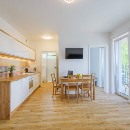 Apartament 4-osobowy z 2 pomieszczeniami sypialnianymi