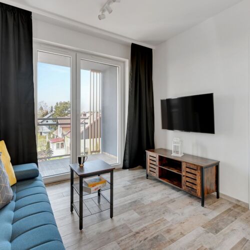 Apartament 4-osobowy z balkonem